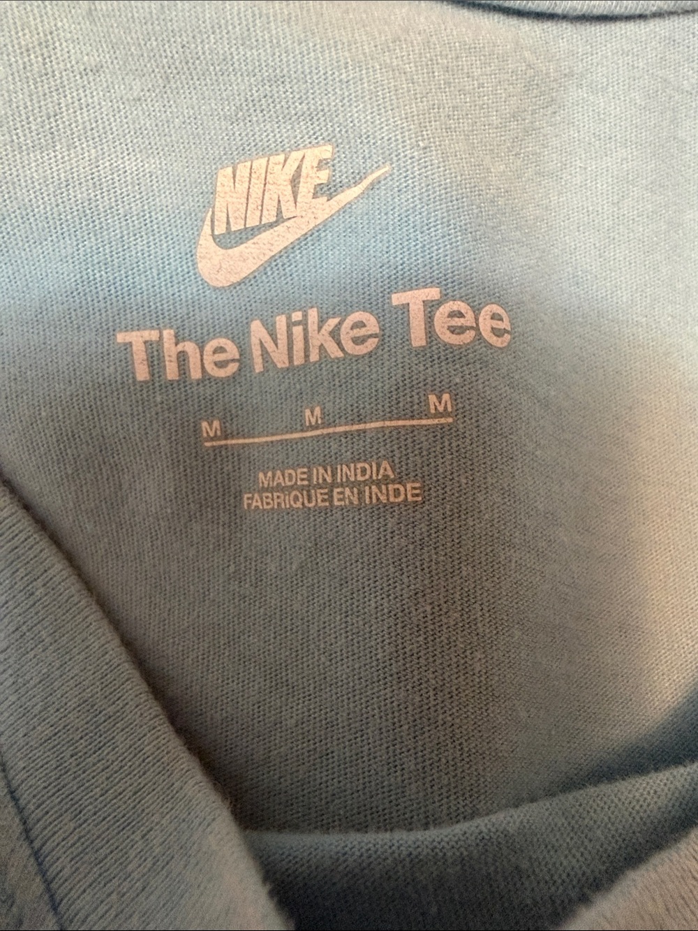 Nike Sportswear Swoosh Dots Graphic Tee Blue Chill Alligator size medium - Picture 4 of 4